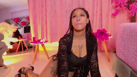 Snapshot of elit_noa chatting on February 14, 9:44 pm elit noa online show from February 14, 9:44 pm