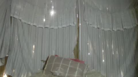 elita12010 online show from January 17, 7:13 am