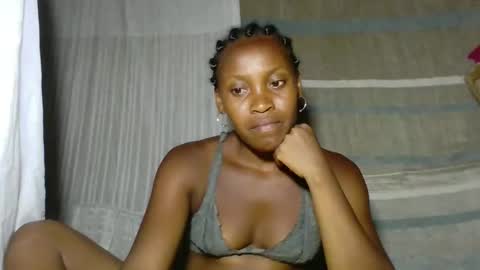 elita12010 online show from March 1, 2:19 pm