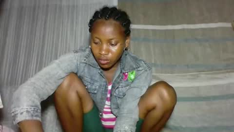 Snapshot of elita12010 chatting on March 7, 1:35 am elita12010 online show from March 7, 1:35 am