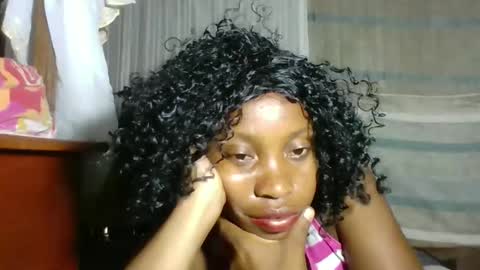 Snapshot of elita12010 chatting on March 7, 1:41 pm elita12010 online show from March 7, 1:41 pm