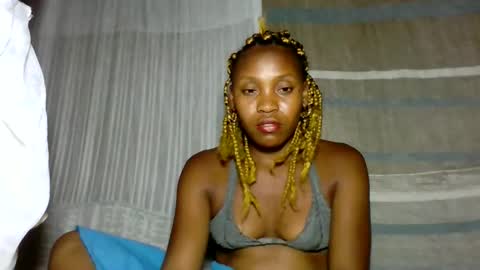 Snapshot of elita12010 chatting on March 13, 6:47 pm elita12010 online show from March 13, 6:47 pm