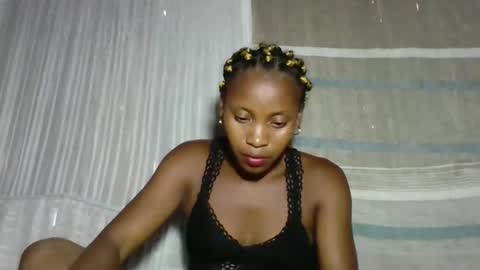 Snapshot of elita12010 chatting on March 16, 7:23 am elita12010 online show from March 16, 7:23 am