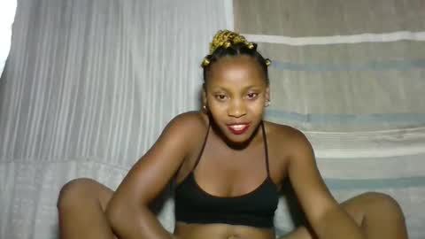 Snapshot of elita12010 chatting on March 29, 5:35 pm elita12010 online show from March 29, 5:35 pm