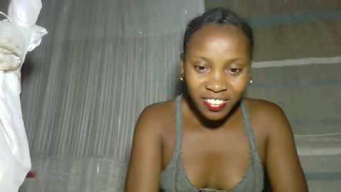 Snapshot of elita12010 chatting on April 9, 7:03 am elita12010 online show from April 9, 7:03 am