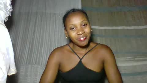 Snapshot of elita12010 chatting on April 10, 5:23 am elita12010 online show from April 10, 5:23 am