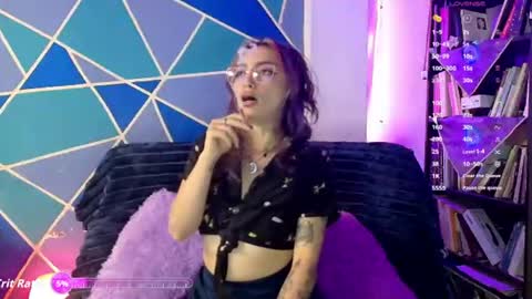 Snapshot of elizabeht_911 chatting on July 8, 11:09 pm elizabeht_911 online show from July 8, 11:09 pm