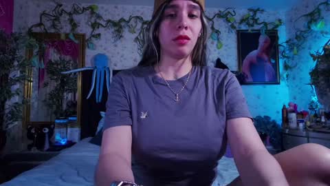 Elizabeth online show from January 16, 10:10 am