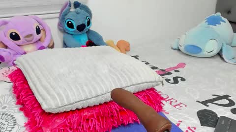 Snapshot of elizabeth_18_ chatting on November 21, 3:05 am ELIZA online show from November 21, 3:05 am