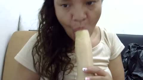 Snapshot of elizabeth_martinez_ chatting on March 2, 3:48 pm Elizabeth Martinez online show from March 2, 3:48 pm