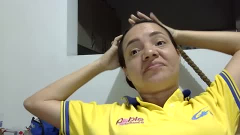 Snapshot of elizabeth_martinez_ chatting on September 11, 10:43 pm Elizabeth Martinez online show from September 11, 10:43 pm