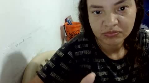 Snapshot of elizabeth_martinez_ chatting on May 29, 3:32 pm Elizabeth Martinez online show from May 29, 3:32 pm