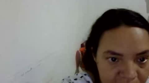 Snapshot of elizabeth_martinez_ chatting on June 2, 5:15 pm Elizabeth Martinez online show from June 2, 5:15 pm