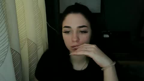 elizabeth_xi online show from October 13, 11:32 am