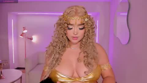 Snapshot of elizabethbennett_ chatting on October 14, 8:31 pm Call me Eli online show from October 14, 8:31 pm