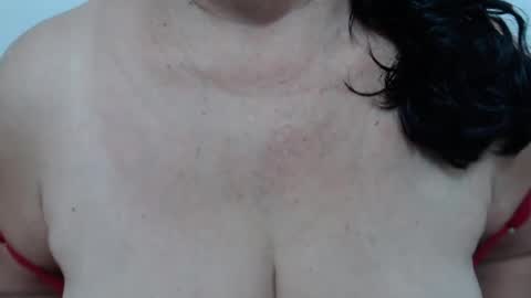 Snapshot of elizabethmiler chatting on July 15, 5:07 pm ElizabethMiler online show from July 15, 5:07 pm