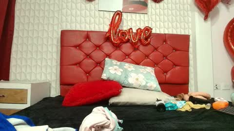 elizabetth_roman online show from February 20, 8:42 pm