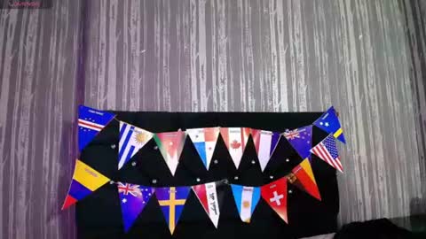 Snapshot of elizabetth_roman chatting on June 19, 2:10 pm elizabetth_roman online show from June 19, 2:10 pm