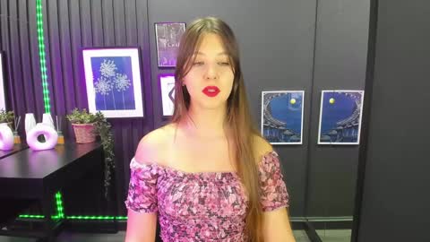 Eliza online show from December 10, 1:00 pm