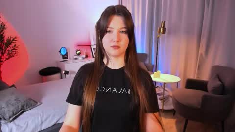 Eliza online show from March 11, 1:17 pm