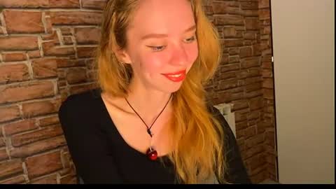 Eliza online show from June 13, 7:23 pm
