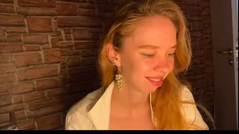 Eliza online show from July 9, 4:55 pm