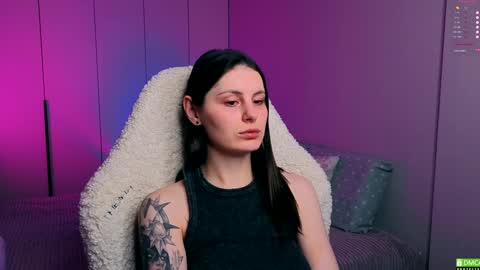 Snapshot of elizawetty chatting on December 19, 2:23 am Eli online show from December 19, 2:23 am