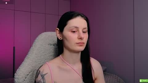 Snapshot of elizawetty chatting on March 1, 4:37 am Eli online show from March 1, 4:37 am