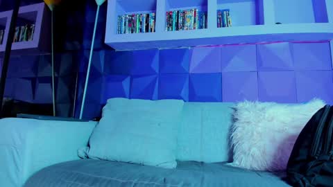 elizbeth_777 online show from January 21, 2:15 pm
