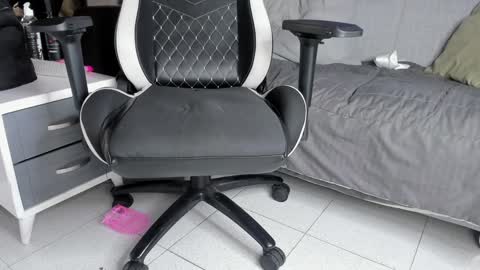 elizbeth_777 online show from January 27, 2:13 pm
