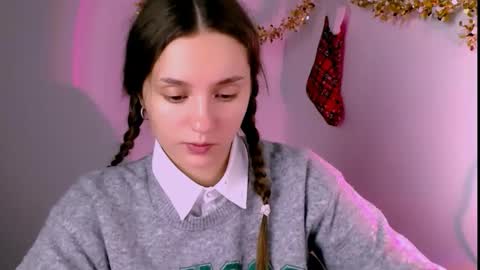 elizsun online show from December 4, 1:42 pm