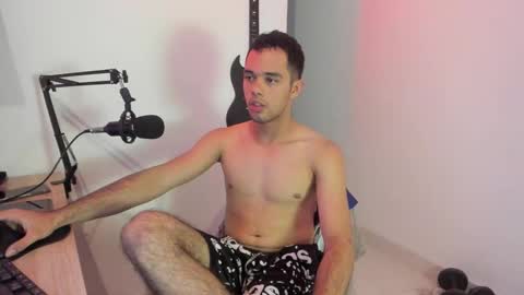 Snapshot of elkin_clark chatting on February 28, 5:03 pm Elkin Clark online show from February 28, 5:03 pm