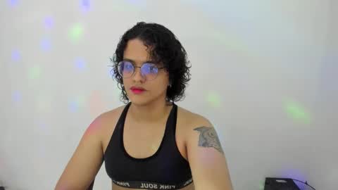 Snapshot of elkingthe chatting on October 23, 7:23 pm Diana online show from October 23, 7:23 pm