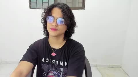 Diana online show from December 5, 6:59 pm