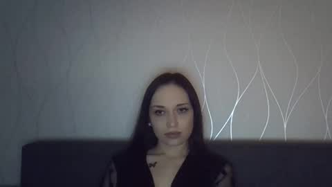 Snapshot of ella_awesome33 chatting on February 5, 2:43 pm ella_awesome33 online show from February 5, 2:43 pm