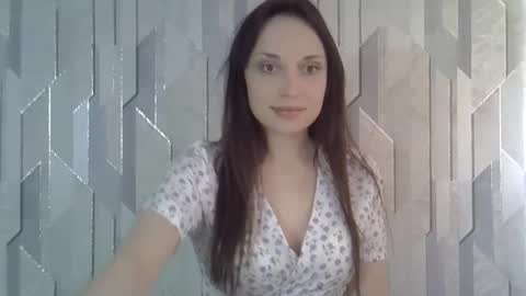 Snapshot of ella_awesome33 chatting on March 4, 10:32 am ella_awesome33 online show from March 4, 10:32 am