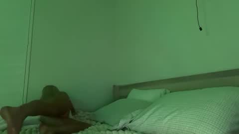 Ella online show from November 27, 2:57 am