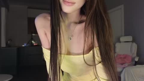 Lee online show from February 5, 3:33 am