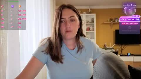 Snapshot of ella_max_live chatting on April 21, 6:20 am Ella Max online show from April 21, 6:20 am