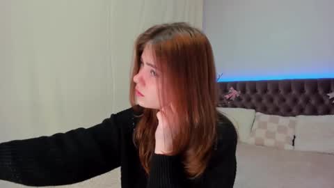 Snapshot of ella_mayers chatting on March 9, 9:14 pm Ella Mayers online show from March 9, 9:14 pm