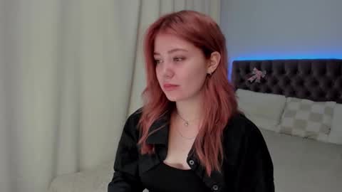 Snapshot of ella_mayers chatting on September 12, 12:16 pm Ella Mayers online show from September 12, 12:16 pm
