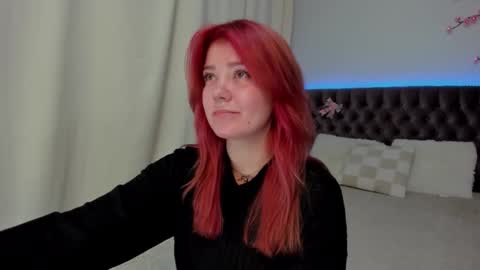 Snapshot of ella_mayers chatting on September 25, 12:31 pm Ella Mayers online show from September 25, 12:31 pm