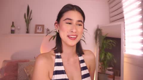 Snapshot of ella_owen chatting on February 11, 6:02 pm ELLA OWEN online show from February 11, 6:02 pm