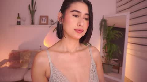 Snapshot of ella_owen chatting on February 13, 9:33 pm ELLA OWEN online show from February 13, 9:33 pm