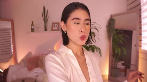 Snapshot of ella_owen chatting on February 17, 6:36 pm ELLA OWEN online show from February 17, 6:36 pm