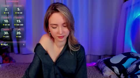 Ella online show from December 4, 3:54 pm