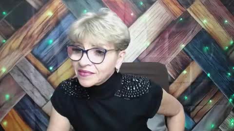 EllaBonito online show from October 1, 5:35 am