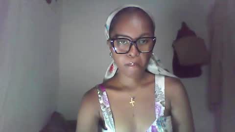 ellah245 online show from February 16, 1:18 pm