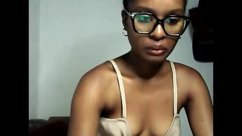 ellah245 online show from February 24, 10:19 pm