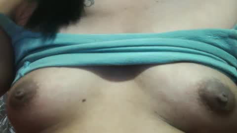 Snapshot of ellah_morena chatting on February 10, 6:56 pm Ellah online show from February 10, 6:56 pm